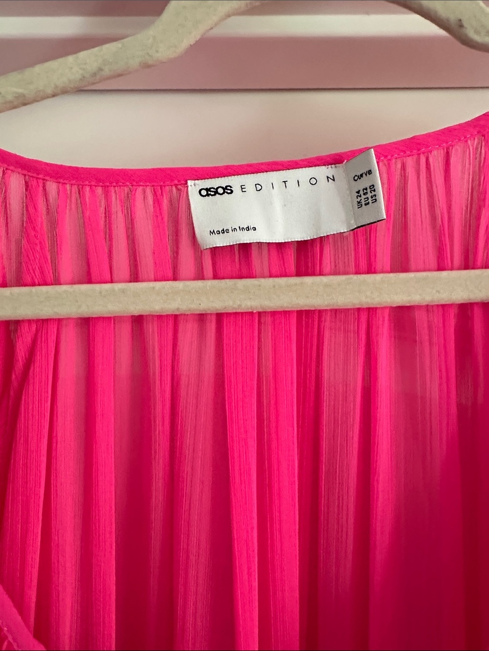 ASOS EDITION Curve ruched gathered waist chiffon maxi dress hot pink size 20 - Picture 5 of 6